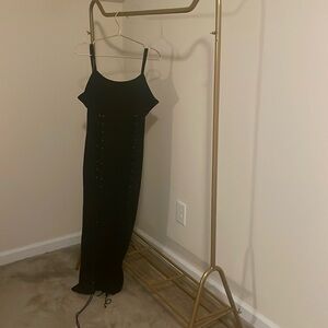 Xtra large dress ties up the front